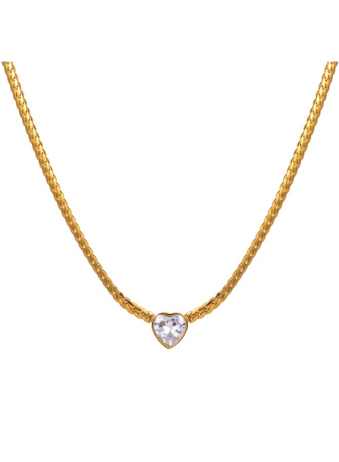 قلادة بحجر على شكل قلب